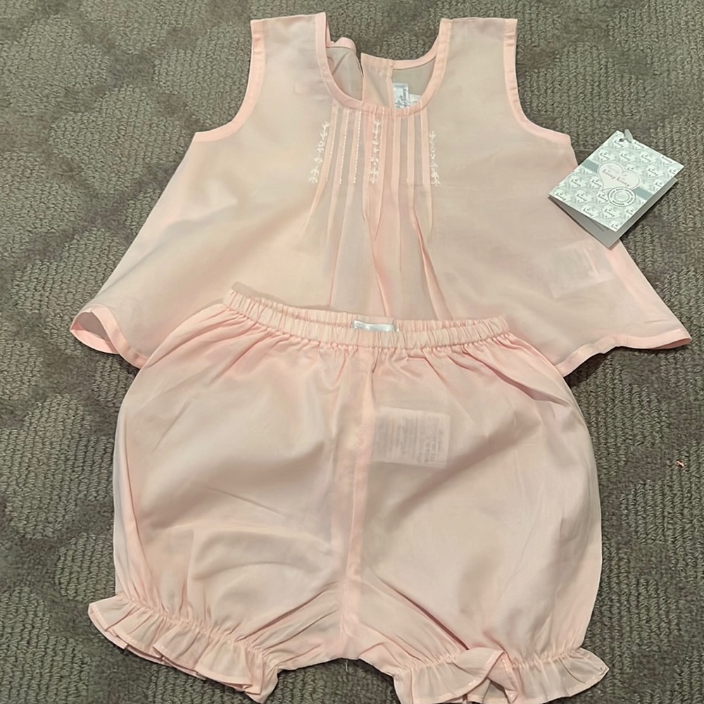 Kissy kissy baby outfit new with tags size 0-3